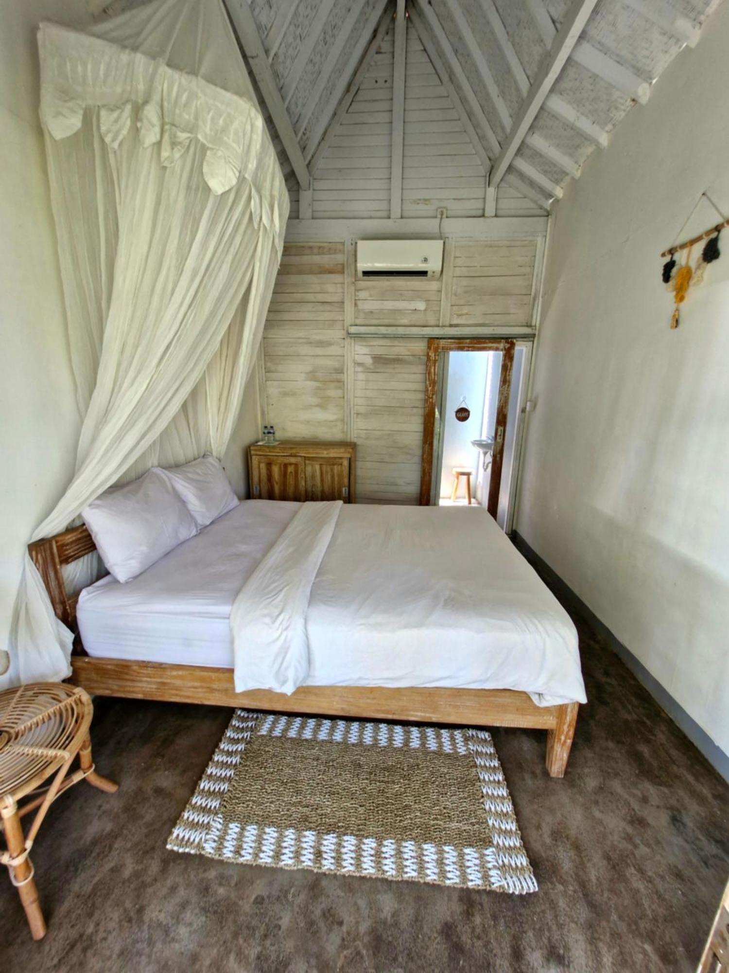 The Layar Homestay Batununggul Exterior foto